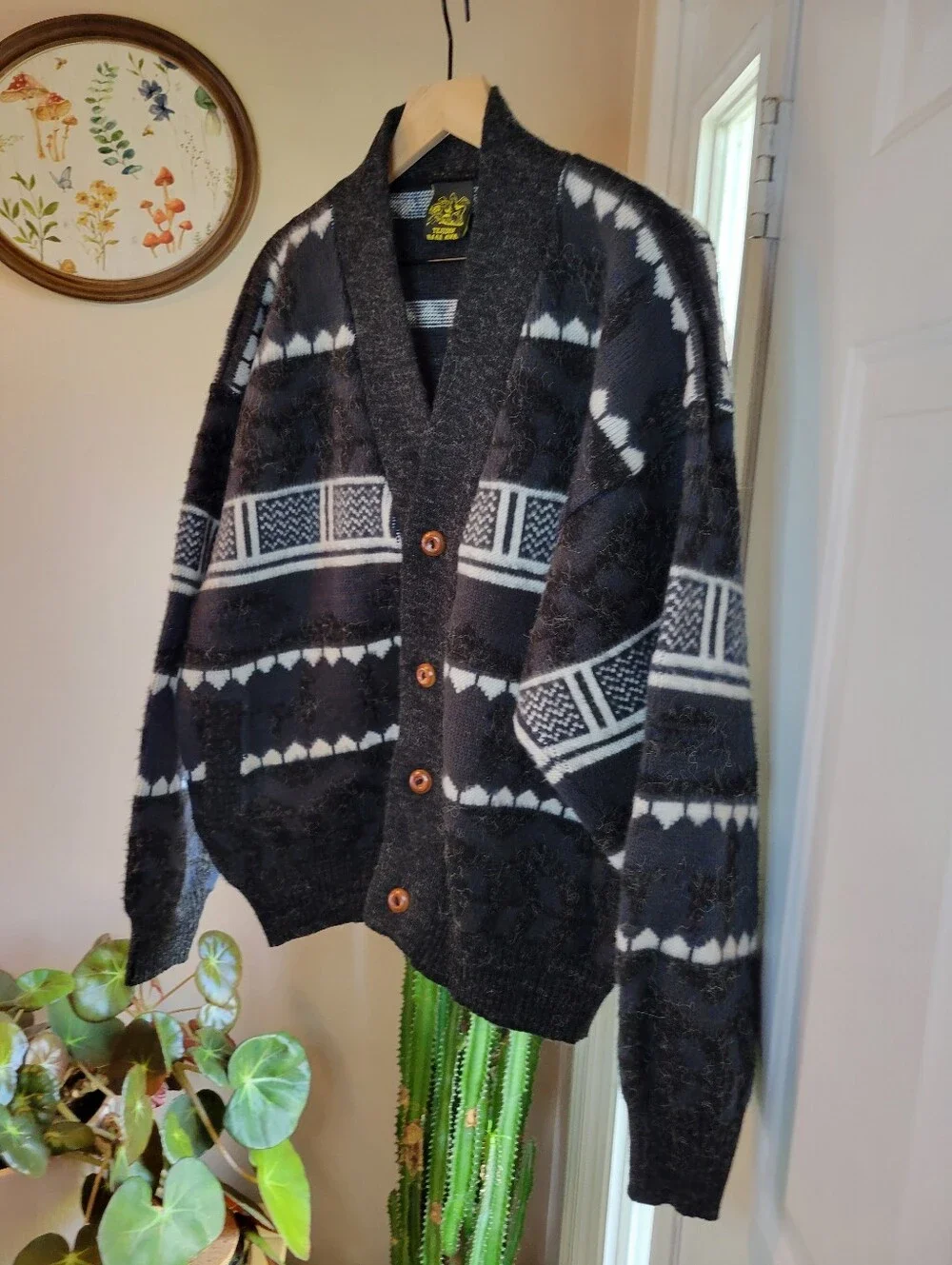 Tejidos Ruminahui Wool Knit Geometric Print Wooden‎ Button Sweater Size Mens L